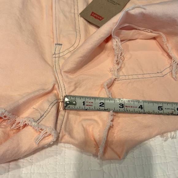 NWT LEVIS 501 high rise pale pink cut offs shorts size 28 - Picture 9 of 10